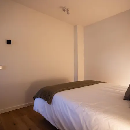 Azcarraga Apartment *
