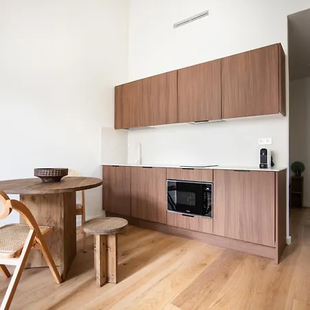Azcarraga Apartment *